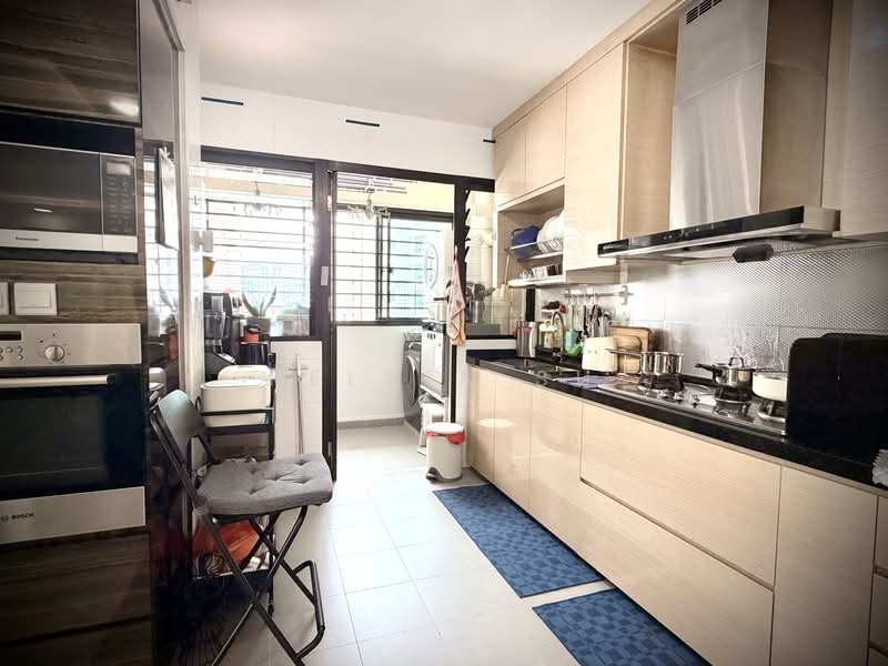 818C Choa Chu Kang Avenue 1, 818C Choa Chu Kang Avenue 1, 3 Bedrooms, 1,205 sqft, HDB Flat For Sale, by Kelvin Su, 500168300 - Kitchen - PropertyGuru.com.sg