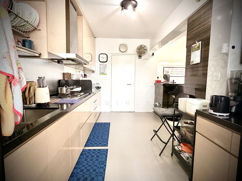 818C Choa Chu Kang Avenue 1, 818C Choa Chu Kang Avenue 1, 3 Bedrooms, 1,205 sqft, HDB Flat For Sale, by Kelvin Su, 500168300 - Kitchen - PropertyGuru.com.sg