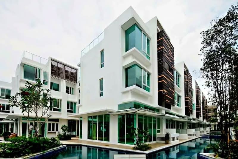 Cabana, , 5 Bedrooms, 2,917 sqft, Terraced House For Sale, by Clara Heng, 500168301 - Exterior - PropertyGuru.com.sg