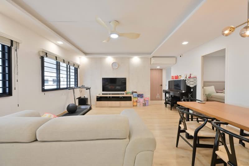 171 Hougang Avenue 1, 171 Hougang Avenue 1, 4 Bedrooms, 1,313 sqft, HDB Flat For Sale, by GANESHKUMAR K, 500168316 - Living Room - PropertyGuru.com.sg