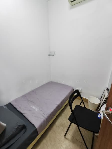 Heritage View, 8 Dover Rise, Room Rental, 200 sqft, Condominium For Rent, by Steve Voon, 500168317 - Bedroom - PropertyGuru.com.sg