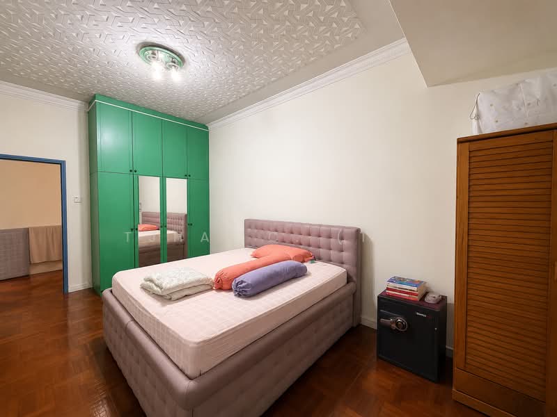 Serangoon Garden Estate, Penshurst Place, 4 Bedrooms, 2,700 sqft, Terraced House For Sale, by TJHAI C. (TJ), 500168321 - Bedroom - PropertyGuru.com.sg