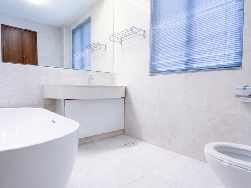 Hua Guan Ave, , 5 Bedrooms, 5,600 sqft, Semi-Detached House For Rent, by Chloe Lim, 500168323 - Bathroom - PropertyGuru.com.sg