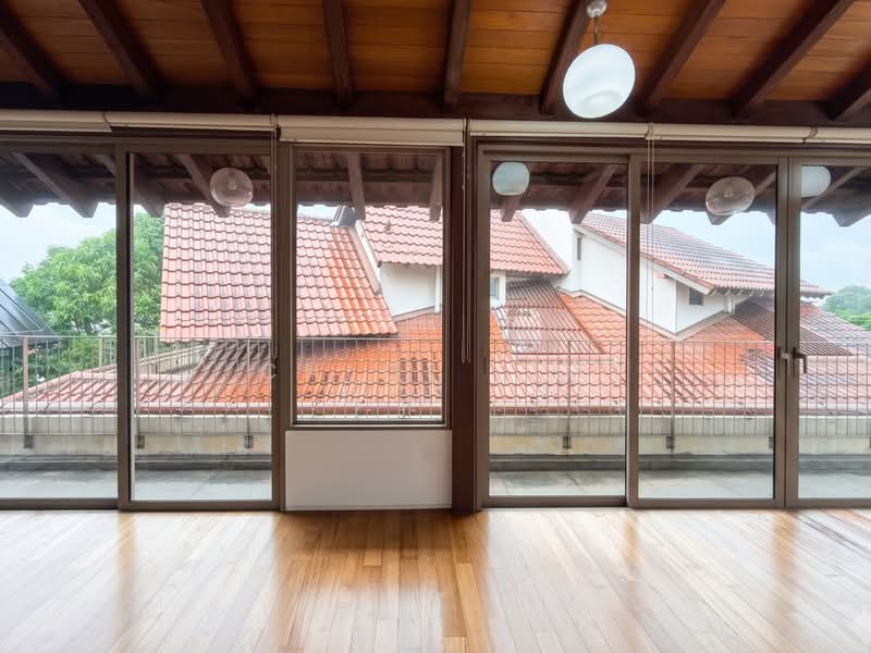 Hua Guan Ave, , 5 Bedrooms, 5,600 sqft, Semi-Detached House For Rent, by Chloe Lim, 500168323 - Balcony - PropertyGuru.com.sg