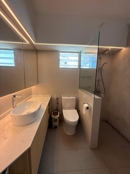 50 Commonwealth Drive, 50 Commonwealth Drive, 3 Bedrooms, 1,227 sqft, HDB Flat For Rent, by Daniel Song, 500168328 - Bathroom - PropertyGuru.com.sg