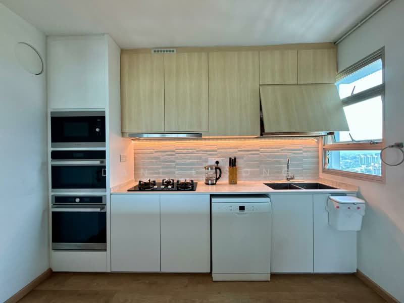 50 Commonwealth Drive, 50 Commonwealth Drive, 3 Bedrooms, 1,227 sqft, HDB Flat For Rent, by Daniel Song, 500168328 - Kitchen - PropertyGuru.com.sg