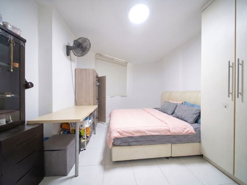 356B Admiralty Drive, 356B Admiralty Drive, 4 Bedrooms, 1,195 sqft, HDB Flat For Sale, by Bryan Neo, 500168329 - Bedroom - PropertyGuru.com.sg