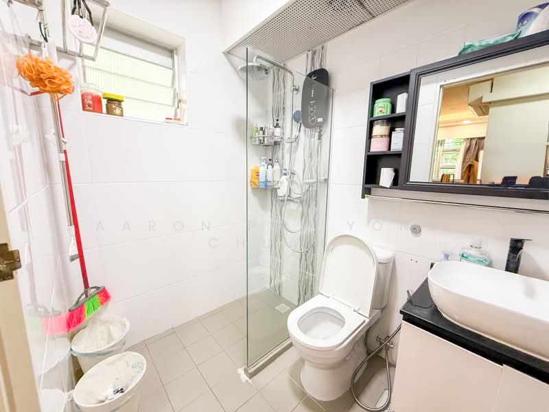 90B Telok Blangah Street 31, 90B Telok Blangah Street 31, 3 Bedrooms, 1,001 sqft, HDB Flat For Sale, by Aaron Poh Yong Chuan, 500168333 - Bathroom - PropertyGuru.com.sg