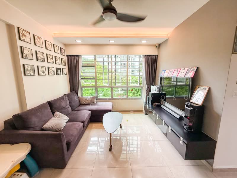 90B Telok Blangah Street 31, 90B Telok Blangah Street 31, 3 Bedrooms, 1,001 sqft, HDB Flat For Sale, by Aaron Poh Yong Chuan, 500168333 - Living Room - PropertyGuru.com.sg