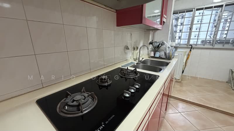 107 Rivervale Walk, 107 Rivervale Walk, 3 Bedrooms, 1,087 sqft, HDB Flat For Rent, by Mario Ong Jun Zhi, 500168334 - Kitchen - PropertyGuru.com.sg