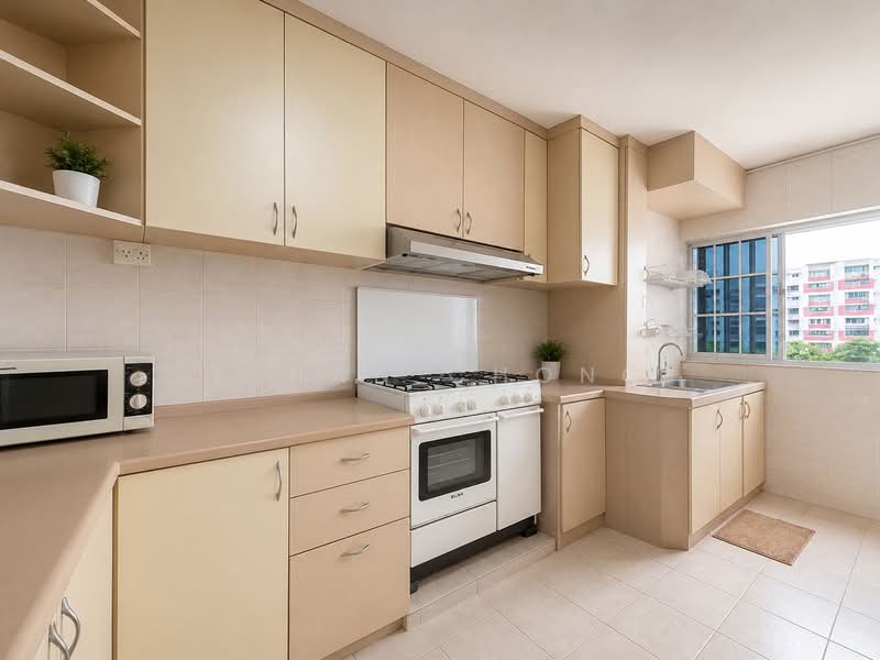 556 Jurong West Street 42, 556 Jurong West Street 42, 4 Bedrooms, 1,593 sqft, HDB Flat For Sale, by Ethan Chong, 500168341 - Kitchen - PropertyGuru.com.sg