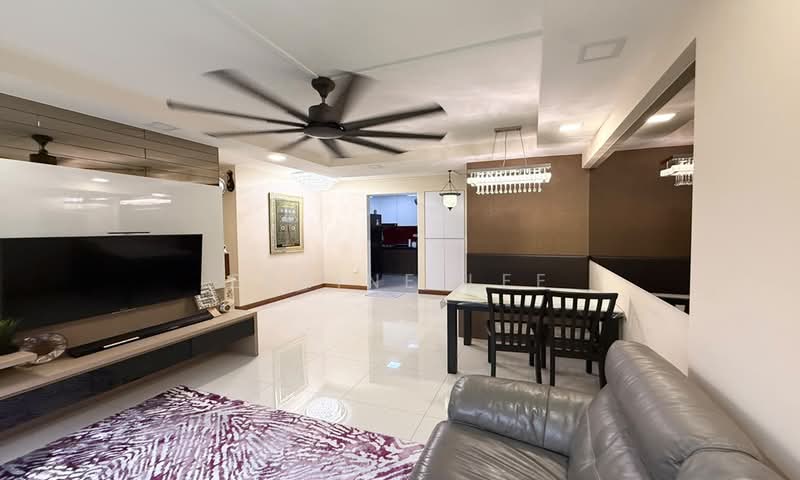 217C Compassvale Drive, 217C Compassvale Drive, 3 Bedrooms, 990 sqft, HDB Flat For Sale, by Elaine Lee, 500168349 - Living Room - PropertyGuru.com.sg