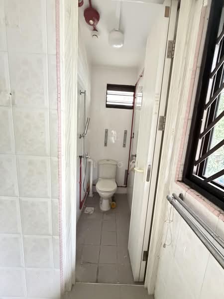 59 New Upper Changi Road, Bedok, New upper Changi road, 700 sqft, Shop / Shophouse For Rent, by Kal Ong, 500168362 - Bathroom - CommercialGuru.com.sg