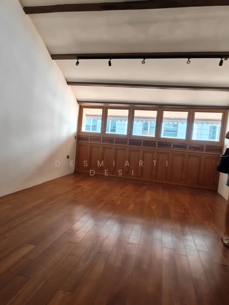 3 STOREY SHOPHS NEAR JLN BESAR/DESIGNER INTERIOR, DICKSON ROAD, 3,568 sqft, Shop / Shophouse For Sale, by Desmiarti Desi, 500168363 - Interior - CommercialGuru.com.sg