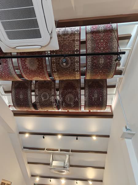 3 STOREY SHOPHS NEAR JLN BESAR/DESIGNER INTERIOR, DICKSON ROAD, 3,568 sqft, Shop / Shophouse For Sale, by Desmiarti Desi, 500168363 - Interior - CommercialGuru.com.sg