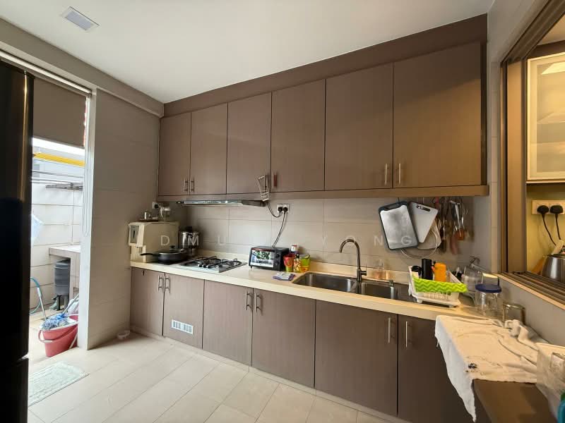 DISTRICT 26 | Fudu Park Estate | Freehold 3 Storey Corner Terrace, Fudu Park Estate, 6 Bedrooms, 5,000 sqft, Corner Terrace For Sale, by Edmund Yong, 500168406 - Kitchen - PropertyGuru.com.sg