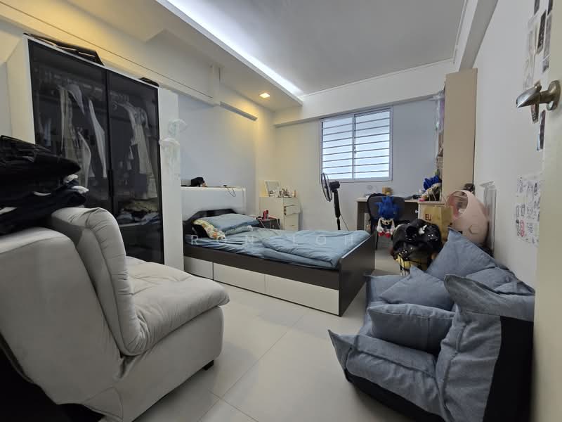 116 Bedok North Road, 116 Bedok North Road, 3 Bedrooms, 786 sqft, HDB Flat For Sale, by Ron Loh, 500168410 - Bedroom - PropertyGuru.com.sg