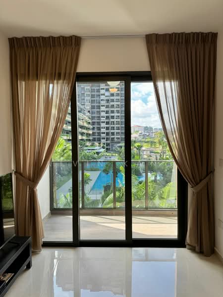 Midwood, 10 Hillview Rise, 1 Bedroom, 484 sqft, Condominium For Rent, by Alvin Kang, 500168424 - Balcony - PropertyGuru.com.sg