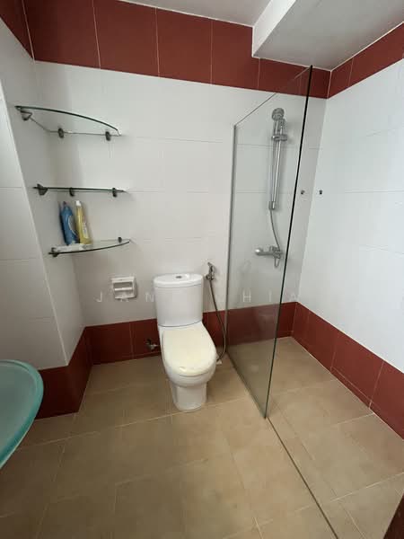 Thomson Grove, 588 Yio Chu Kang Road, Mandai / Upper Thomson, 3 Bedrooms, 1,485 sqft, Condominium For Sale, by Jane Chia, 500168427 - Bathroom - PropertyGuru.com.sg