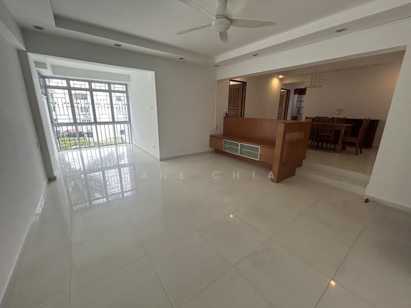 Thomson Grove, 588 Yio Chu Kang Road, Mandai / Upper Thomson, 3 Bedrooms, 1,485 sqft, Condominium For Sale, by Jane Chia, 500168427 - Living Room - PropertyGuru.com.sg