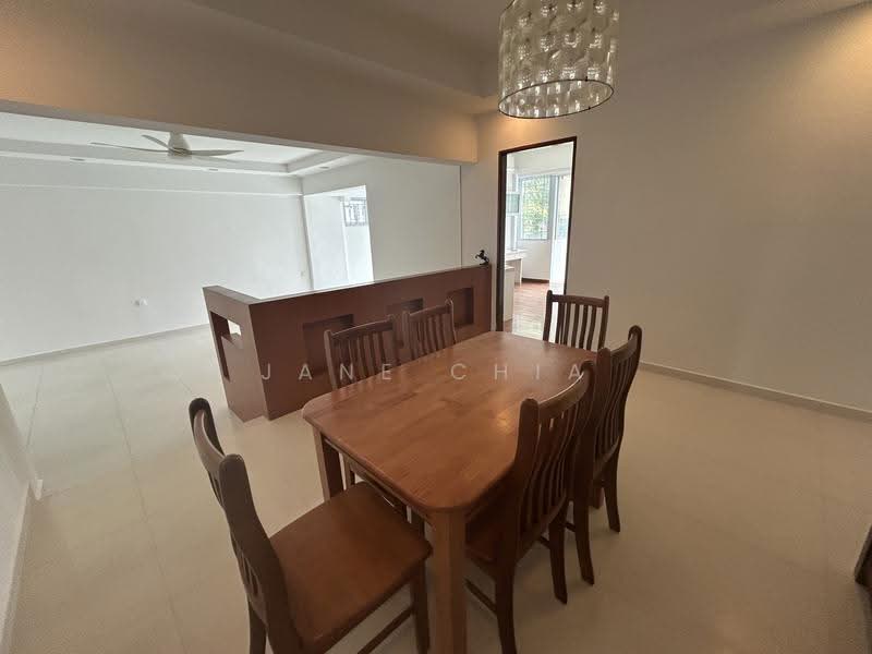 Thomson Grove, 588 Yio Chu Kang Road, Mandai / Upper Thomson, 3 Bedrooms, 1,485 sqft, Condominium For Sale, by Jane Chia, 500168427 - Dining Room - PropertyGuru.com.sg