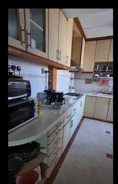 21 Holland Drive, 21 Holland Drive, Room Rental, 200 sqft, HDB Flat For Rent, by Gupta Sameer Raj, 500168428 - Kitchen - PropertyGuru.com.sg