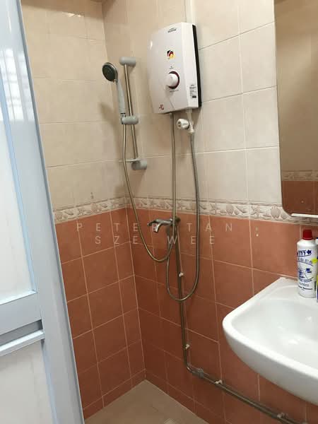 320D Anchorvale Drive, 320D Anchorvale Drive, Room Rental, 150 sqft, HDB Flat For Rent, by Peter Tan Sze Wee, 500168432 - Bathroom - PropertyGuru.com.sg