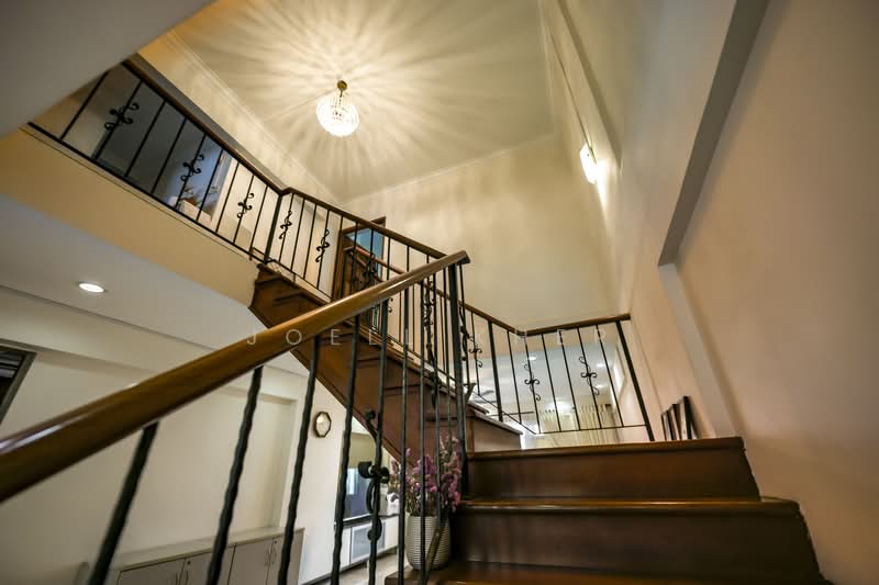 322A Jurong East Street 31, 322A Jurong East Street 31, 3 Bedrooms, 1,604 sqft, HDB Flat For Sale, by Joell Kher, 500168439 - Staircase - PropertyGuru.com.sg