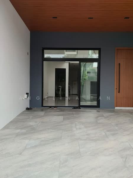 Brand New 3-Storey Intermediate Terrace @ D27, , 5 Bedrooms, 4,834 sqft, Terraced House For Sale, by Angelina Tan, 500168443 - Entrance - PropertyGuru.com.sg