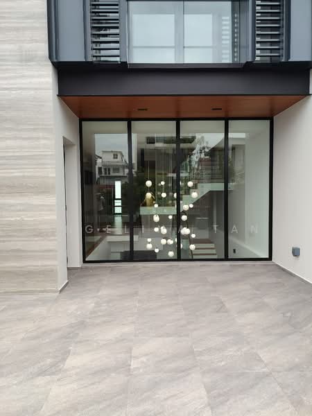 Brand New 3-Storey Intermediate Terrace @ D27, , 5 Bedrooms, 4,834 sqft, Terraced House For Sale, by Angelina Tan, 500168443 - Entrance - PropertyGuru.com.sg