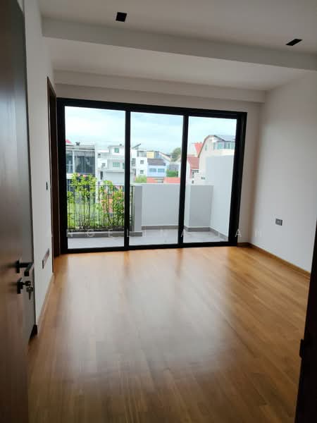 Brand New 3-Storey Intermediate Terrace @ D27, , 5 Bedrooms, 4,834 sqft, Terraced House For Sale, by Angelina Tan, 500168443 - Balcony - PropertyGuru.com.sg