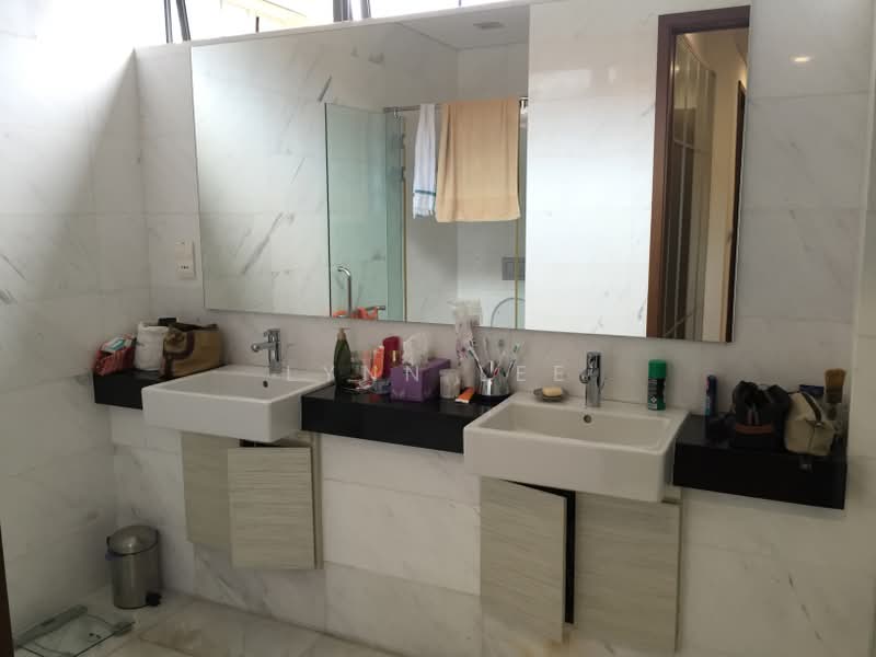 70 Bloxhome Drive, Bloxhome drive, 6 Bedrooms, 3,200 sqft, Corner Terrace For Rent, by Lynn Lee, 500168445 - Bathroom - PropertyGuru.com.sg