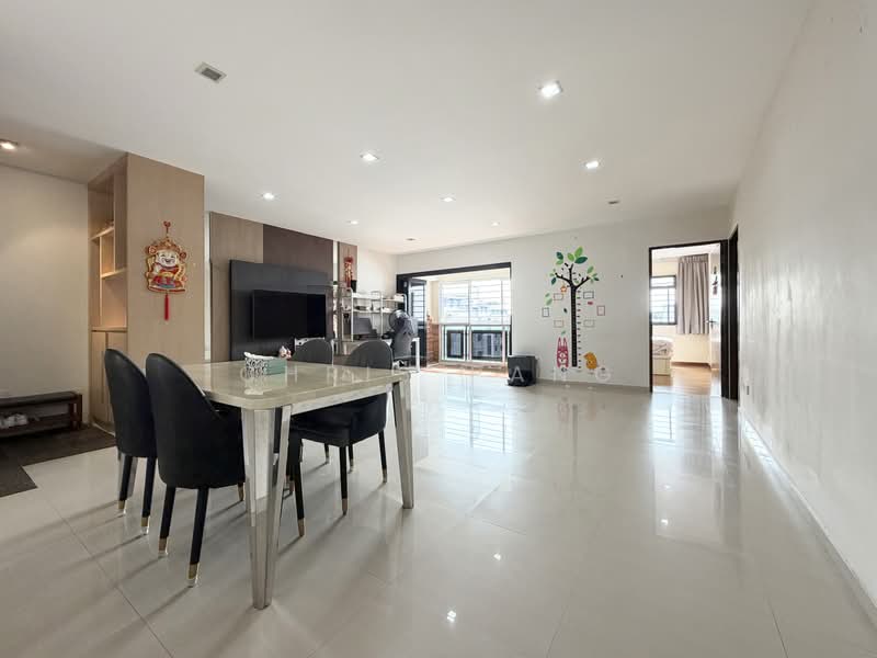 201C Compassvale Drive, 201C Compassvale Drive, 3 Bedrooms, 1,184 sqft, HDB Flat For Sale, by Chris Pang, 500168452 - Living Room - PropertyGuru.com.sg