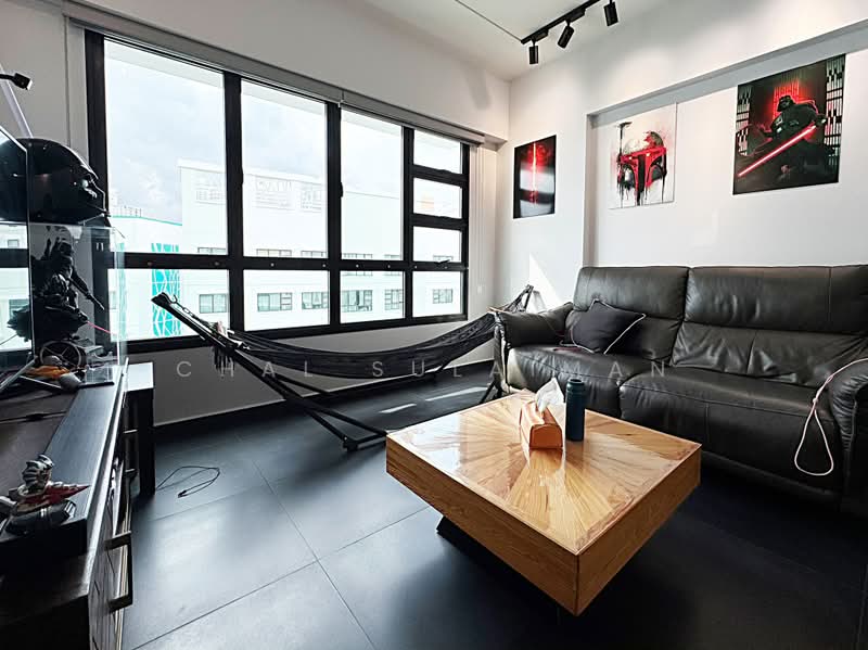 462B Blossom Spring @ Yishun, 462B Yishun Avenue 6, 3 Bedrooms, 1,001 sqft, HDB Flat For Sale, by Chal Sulaiman, 500168455 - Living Room - PropertyGuru.com.sg