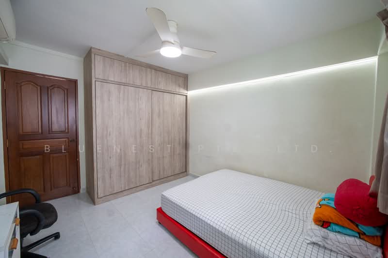 422 Tampines Street 41, 422 Tampines Street 41, 3 Bedrooms, 1,119 sqft, HDB Flat For Sale, by KENNETH CHUA, 500168469 - Bedroom - PropertyGuru.com.sg