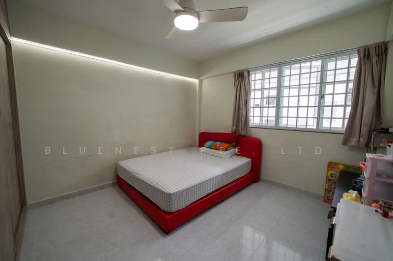 422 Tampines Street 41, 422 Tampines Street 41, 3 Bedrooms, 1,119 sqft, HDB Flat For Sale, by KENNETH CHUA, 500168469 - Bedroom - PropertyGuru.com.sg