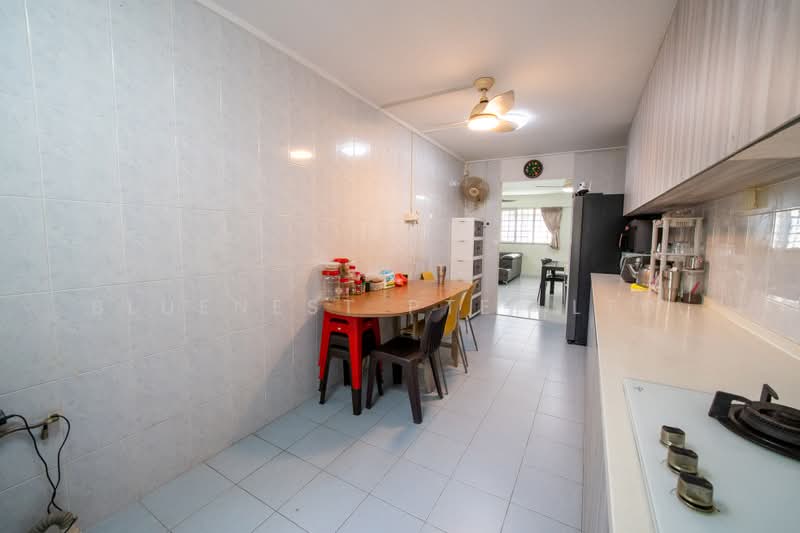 422 Tampines Street 41, 422 Tampines Street 41, 3 Bedrooms, 1,119 sqft, HDB Flat For Sale, by KENNETH CHUA, 500168469 - Kitchen - PropertyGuru.com.sg