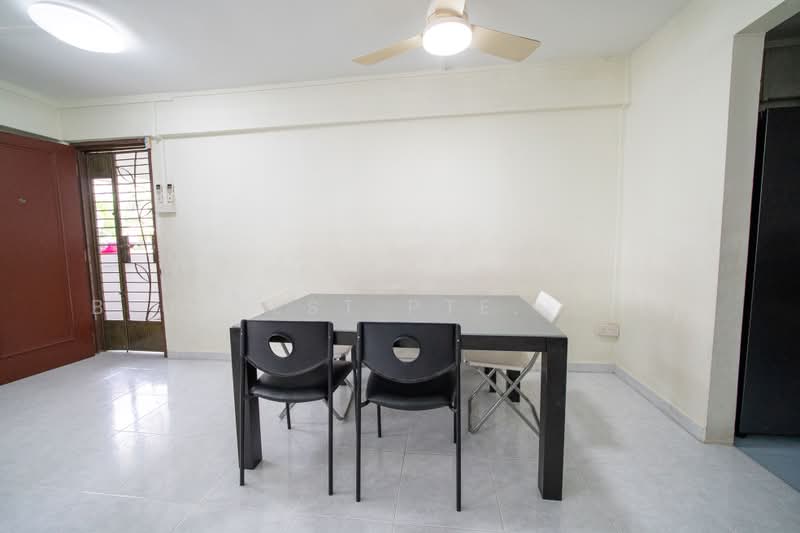 422 Tampines Street 41, 422 Tampines Street 41, 3 Bedrooms, 1,119 sqft, HDB Flat For Sale, by KENNETH CHUA, 500168469 - Dining Room - PropertyGuru.com.sg