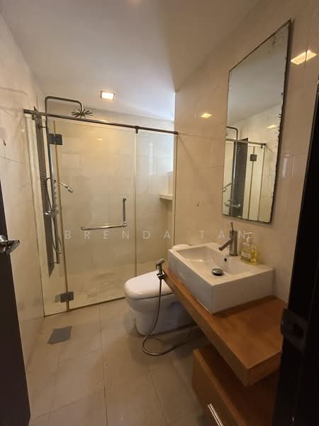 Bullion Park, 170 Lentor Loop, 3 Bedrooms, 1,238 sqft, Condominium For Sale, by Brenda Tan, 500168471 - Bathroom - PropertyGuru.com.sg