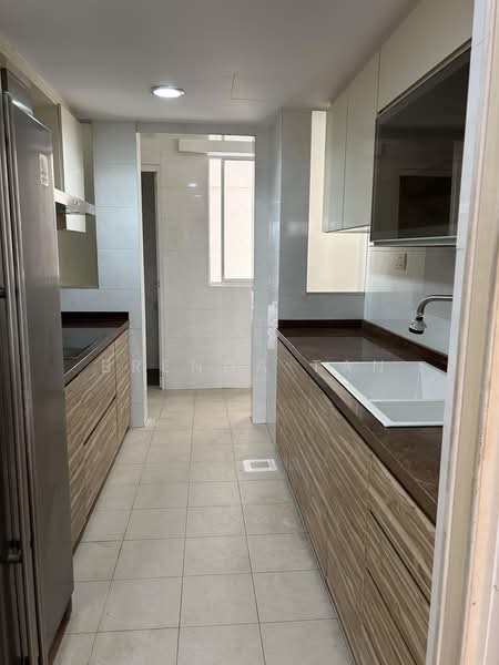 Bullion Park, 170 Lentor Loop, 3 Bedrooms, 1,238 sqft, Condominium For Sale, by Brenda Tan, 500168471 - Kitchen - PropertyGuru.com.sg