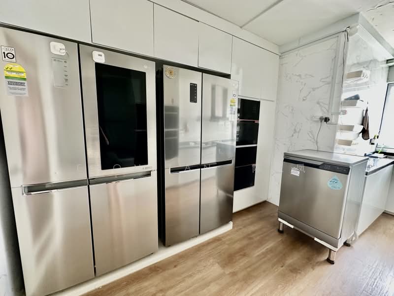 535 Serangoon North Avenue 4, 535 Serangoon North Avenue 4, 4 Bedrooms, 1,603 sqft, HDB Flat For Sale, by Evon Tan 陈玉凤, 500168482 - Kitchen - PropertyGuru.com.sg