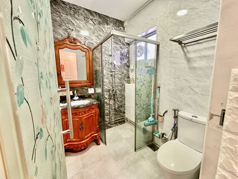 535 Serangoon North Avenue 4, 535 Serangoon North Avenue 4, 4 Bedrooms, 1,603 sqft, HDB Flat For Sale, by Evon Tan 陈玉凤, 500168482 - Bathroom - PropertyGuru.com.sg