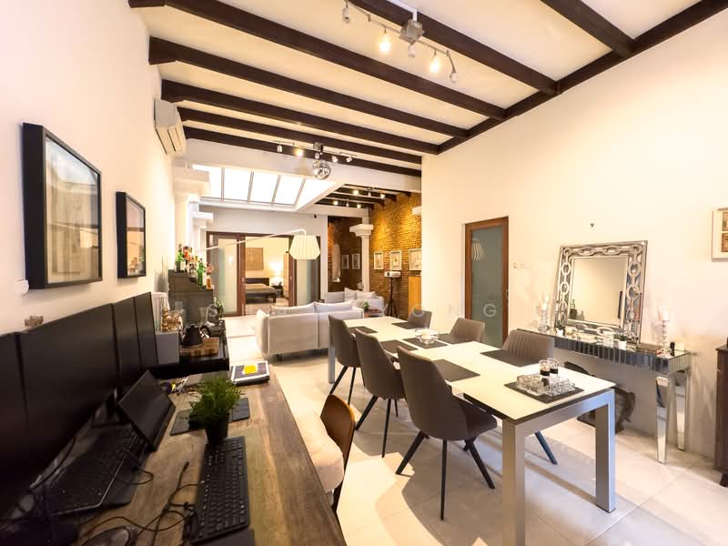 Everton Road, Everton Road, 1 Bedroom, 1,200 sqft, Conservation House For Rent, by Shaw Yong, 500168483 - Living Room - PropertyGuru.com.sg