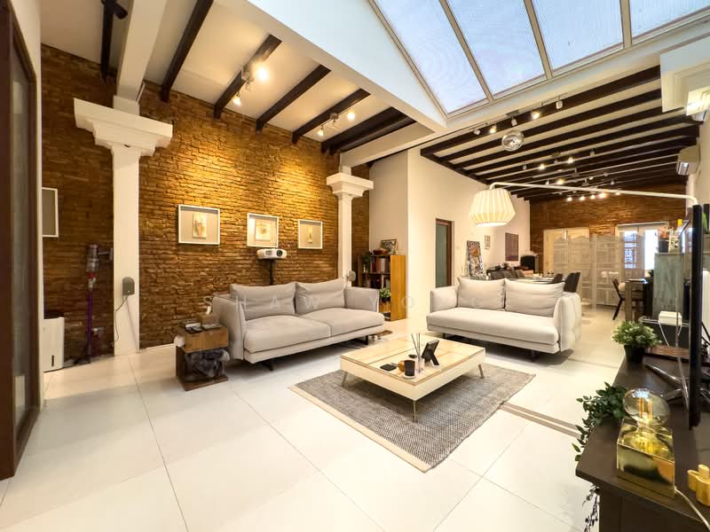 Everton Road, Everton Road, 1 Bedroom, 1,200 sqft, Conservation House For Rent, by Shaw Yong, 500168483 - Living Room - PropertyGuru.com.sg