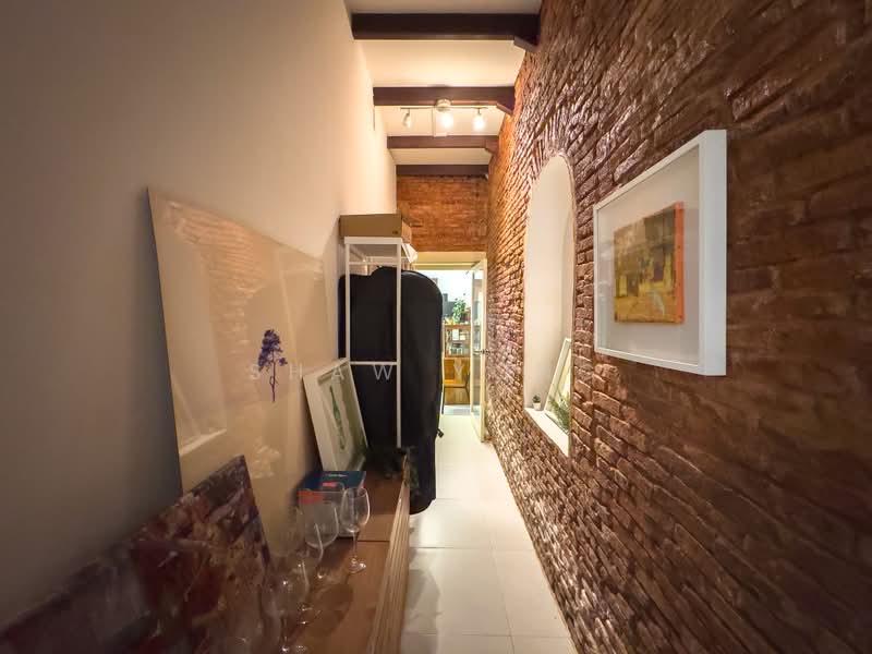 Everton Road, Everton Road, 1 Bedroom, 1,200 sqft, Conservation House For Rent, by Shaw Yong, 500168483 - Corridor - PropertyGuru.com.sg