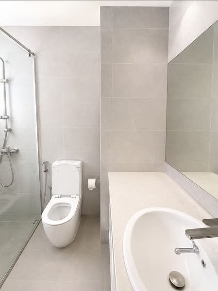 Astrid Meadows, 42 Coronation Road West, 3 Bedrooms, 2,056 sqft, Condominium For Rent, by Joe Leow, 500168489 - Bathroom - PropertyGuru.com.sg
