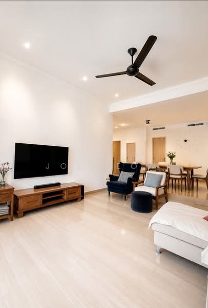 Astrid Meadows, 42 Coronation Road West, 3 Bedrooms, 2,056 sqft, Condominium For Rent, by Joe Leow, 500168489 - Living Room - PropertyGuru.com.sg