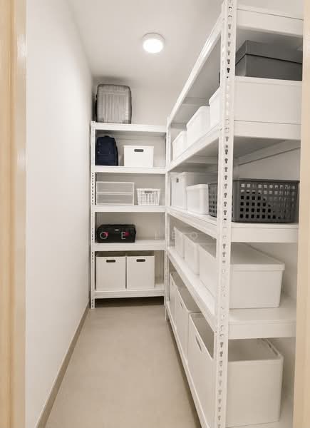 Astrid Meadows, 42 Coronation Road West, 3 Bedrooms, 2,056 sqft, Condominium For Rent, by Joe Leow, 500168489 - Storage room - PropertyGuru.com.sg
