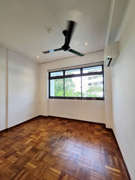 Astrid Meadows, 42 Coronation Road West, Tanglin / Holland / Bukit Timah, 3 Bedrooms, 2,056 sqft, Condominium For Rent, by Joe Leow, 500168489 - Common bedroom 1 - PropertyGuru.com.sg