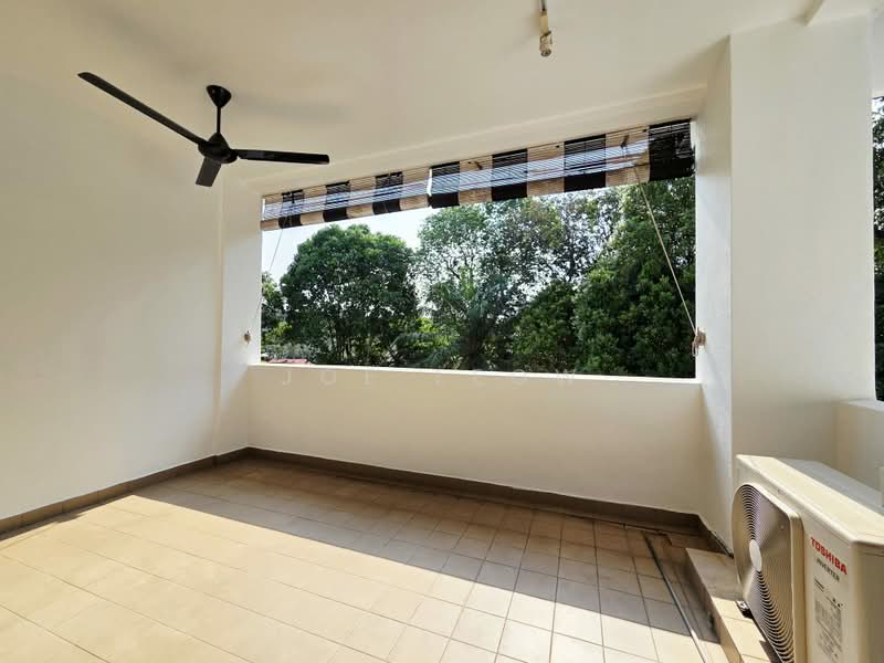Astrid Meadows, 42 Coronation Road West, Tanglin / Holland / Bukit Timah, 3 Bedrooms, 2,056 sqft, Condominium For Rent, by Joe Leow, 500168489 - Living room balcony. - PropertyGuru.com.sg
